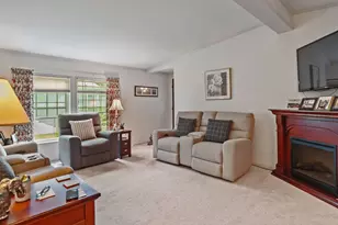 10 Aberdeen Dr, Stratham, NH 03885 - Photo 4