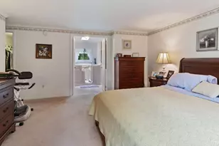 10 Aberdeen Dr, Stratham, NH 03885 - Photo 18