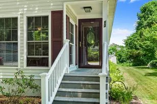 10 Aberdeen Dr, Stratham, NH 03885 - Photo 1