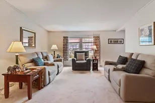 10 Aberdeen Dr, Stratham, NH 03885 - Photo 6