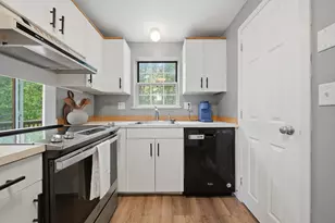46 Morgan Cir, Goffstown, NH 03045 - Photo 18