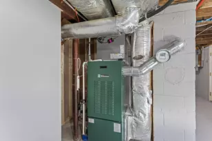 109 Purchase St, Manchester, NH 03103 - Photo 52