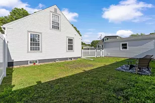 109 Purchase St, Manchester, NH 03103 - Photo 50