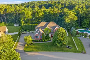 25 Ticklefancy Ln, Salem, NH 03079 - Photo 2