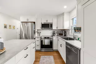 21 Hayden St, Nashua, NH 03060 - Photo 18
