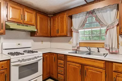 8 Naticook Road, Merrimack, NH 03054 - Photo 10