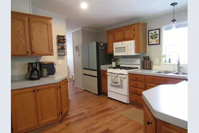 21 Eric Avenue, Nashua, NH 03062 - Photo 4