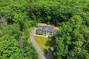 24 Piper Ln, Pelham, NH 03076 - Photo 2