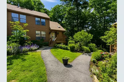 43 W Meadow Road Building #14, Haverhill, MA 01832 - Photo 2