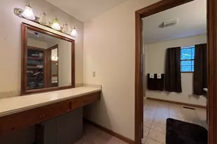 43 W Meadow Rd, Haverhill, MA 01832 - Photo 32