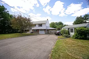 20 Ayer Cir, Seabrook, NH 03874 - Photo 2
