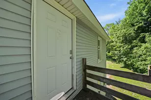 35 South St, Claremont, NH 03743 - Photo 16