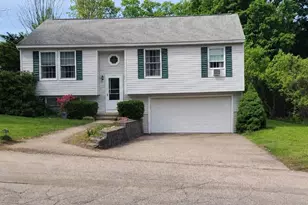 29 Sherburne St, Manchester, NH 03104 - Photo 1