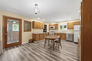 91 Colburn Rd, Milford, NH 03055 - Photo 4