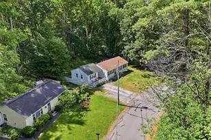 60 Trestle Brook Dr, Nashua, NH 03062 - Photo 4