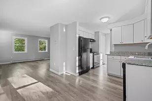9 Cub Cir, Amherst, NH 03031 - Photo 2