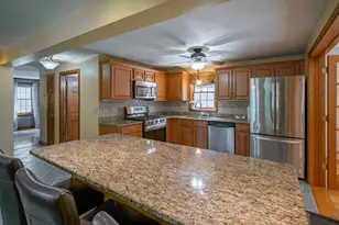 32 Kristin Dr, Derry, NH 03038 - Photo 6