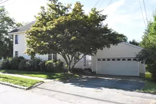 2246 Elm St, Manchester, NH 03104 - Photo 2