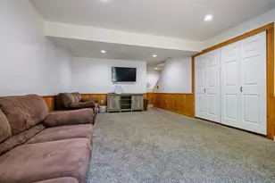 16 Auclair Ave, Manchester, NH 03102 - Photo 28