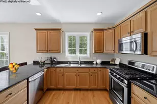 5 Davenport Dr, Londonderry, NH 03053 - Photo 12