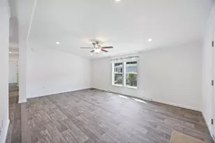 29 Lowell Rd, Salem, NH 03079 - Photo 10