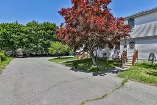 160 W Hollis St, Nashua, NH 03060 - Photo 4