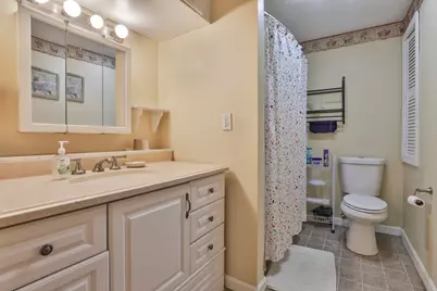160 West Hollis Street #B, Nashua, NH 03060 - Photo 16