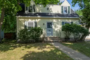 857 Union St, Manchester, NH 03104 - Photo 2