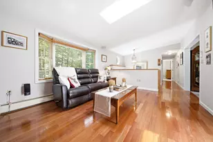 140 Appletree Rd, Auburn, NH 03032 - Photo 4