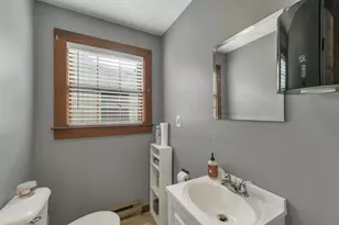 16 Depot St, Wolfeboro, NH 03894 - Photo 18