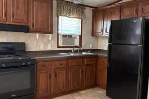 75 S Policy St, Salem, NH 03079 - Photo 4