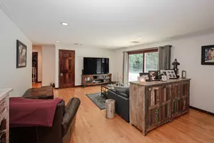 4 Cheney Ln, Plaistow, NH 03865 - Photo 12
