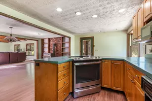 127 Mountain Rd, Deerfield, NH 03037 - Photo 16