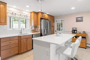 7 Hopi Dr, Nashua, NH 03063 - Photo 6