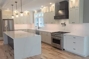 9 Zeland Dr, Dover, NH 03820 - Photo 2
