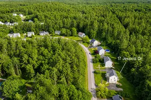 17 Jessica Dr, Merrimack, NH 03054 - Photo 2