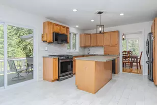 17 Jessica Dr, Merrimack, NH 03054 - Photo 4