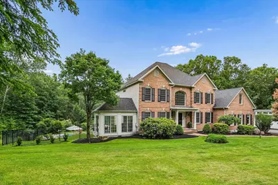 15 Strafford Lane, Bedford, NH 03110 - Photo 2