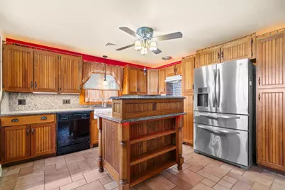 128 Holly Avenue, Manchester, NH 03103 - Photo 10