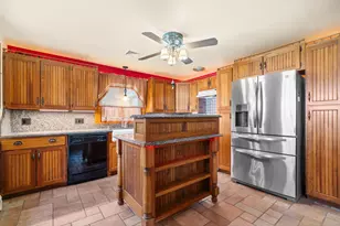 128 Holly Ave, Manchester, NH 03103 - Photo 10