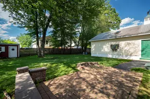 128 Holly Ave, Manchester, NH 03103 - Photo 6