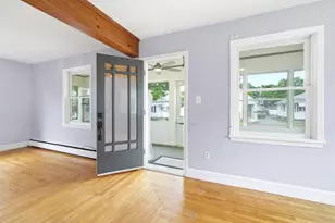 756 Montgomery St, Manchester, NH 03102 - Photo 4