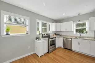 227 Pine St, Laconia, NH 03246 - Photo 14