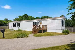 20 Center Ct, Epping, NH 03042 - Photo 2