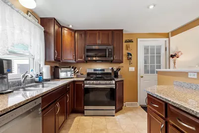 13 Asbury Street, Salem, NH 03079 - Photo 6