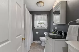 13 Asbury St, Salem, NH 03079 - Photo 14