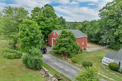 64 N Amherst Road, Bedford, NH 03110 - Photo 4