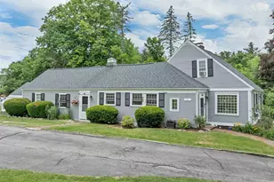 64 N Amherst Rd, Bedford, NH 03110 - Photo 6