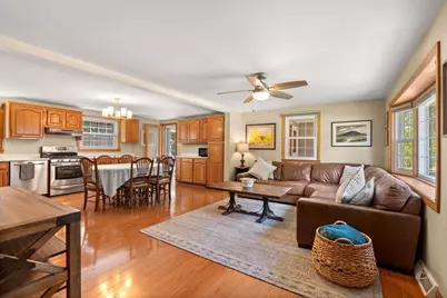 19 Yarmouth Drive, Nashua, NH 03062 - Photo 12