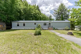 72 Royalcrest Park, Rochester, NH 03867 - Photo 2